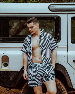 Fall Line Men'S Short Sleeve Shirt