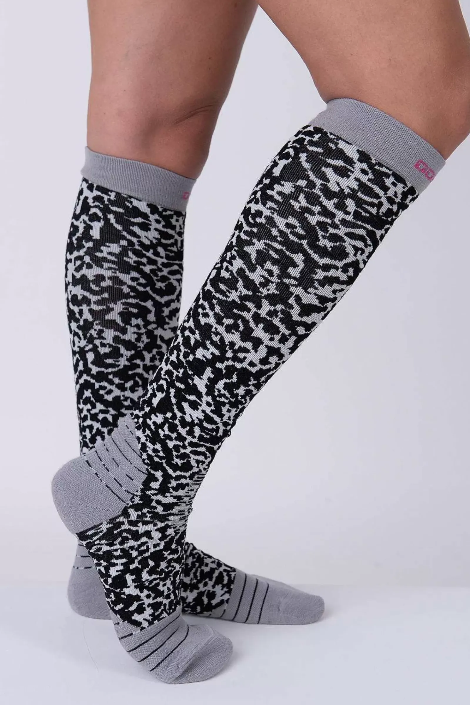 Penfold Black & White Ski Sock